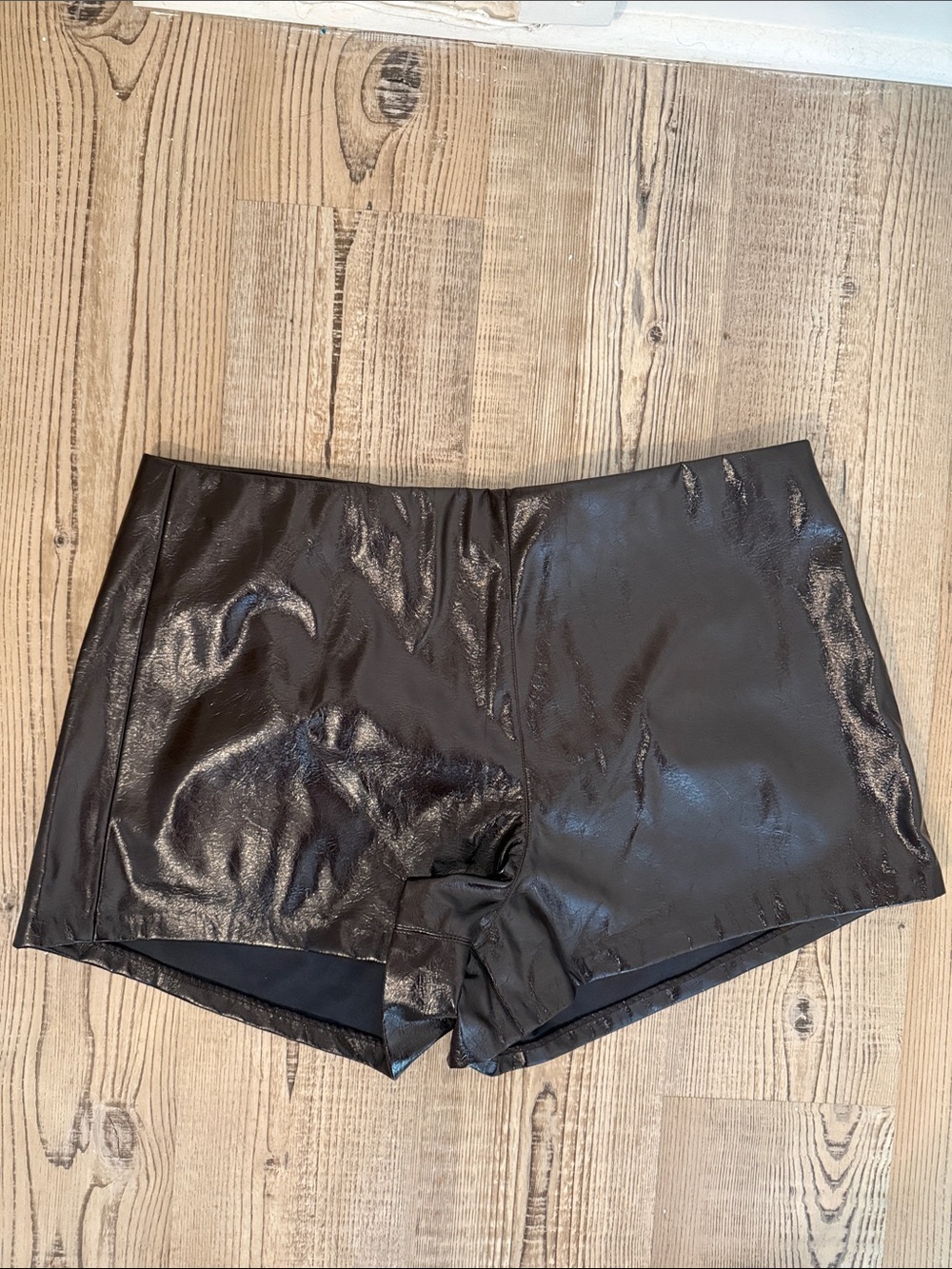 Abercrombie dark burgundy stretch vegan glossy leather micro short